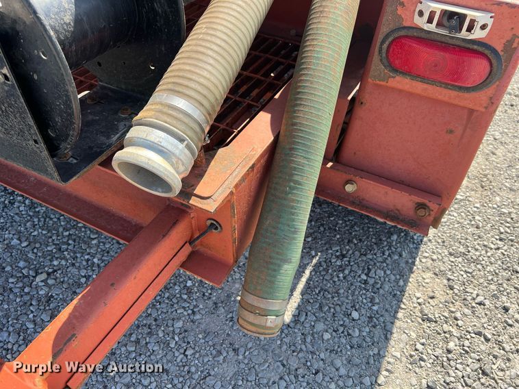 image for item NA9241 2010 Ditch Witch FX30  vacuum excavator