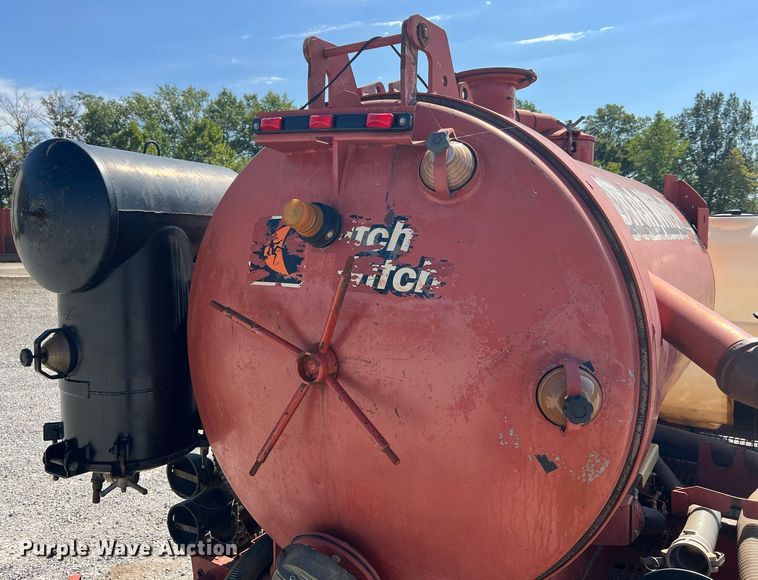 image for item NA9241 2010 Ditch Witch FX30  vacuum excavator