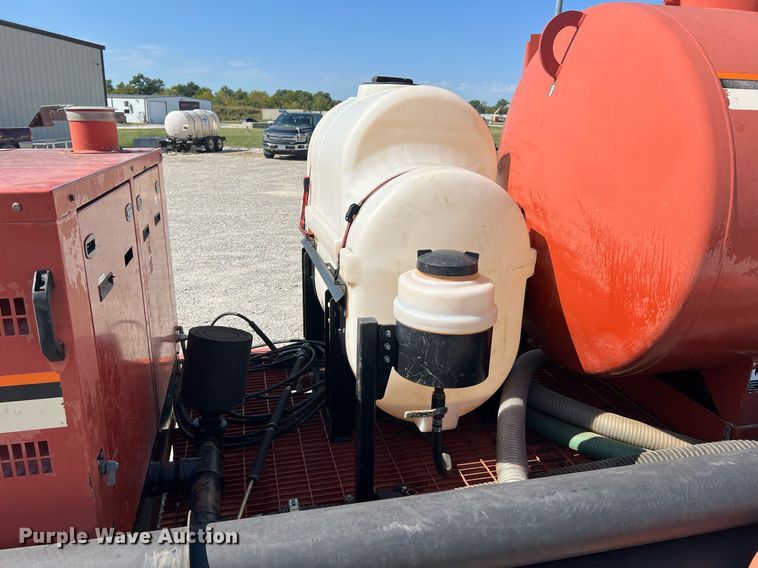 image for item NA9241 2010 Ditch Witch FX30  vacuum excavator