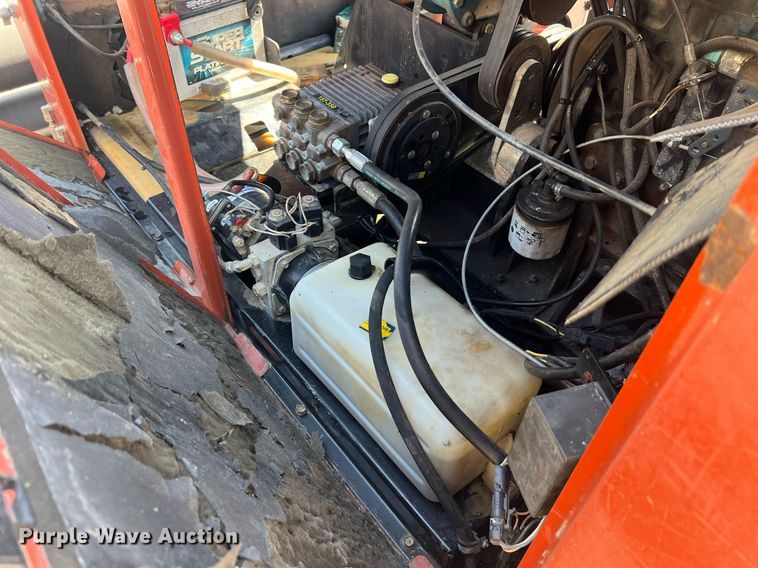 image for item NA9241 2010 Ditch Witch FX30  vacuum excavator