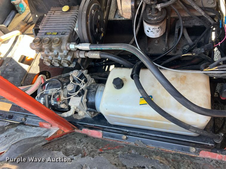 image for item NA9241 2010 Ditch Witch FX30  vacuum excavator