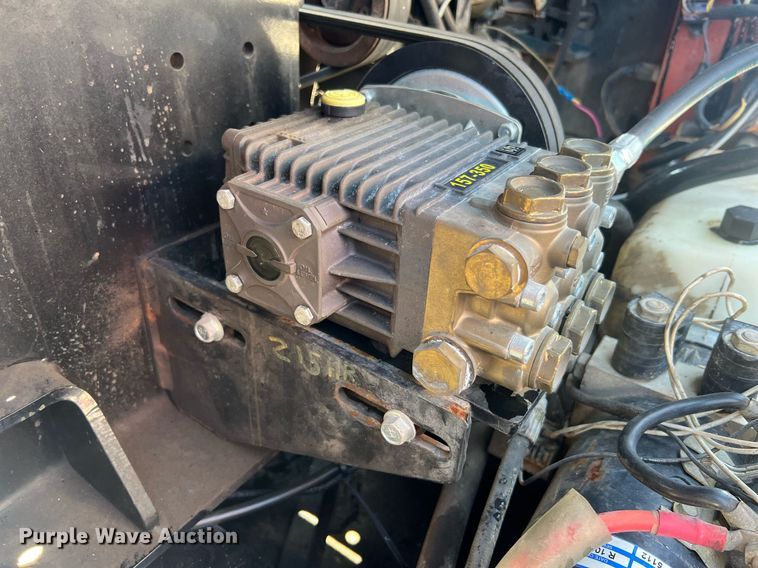 image for item NA9241 2010 Ditch Witch FX30  vacuum excavator