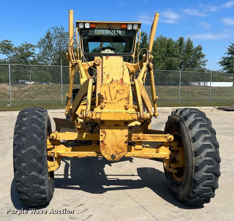 image for item NA9245 2002 Caterpillar 140H motor grader
