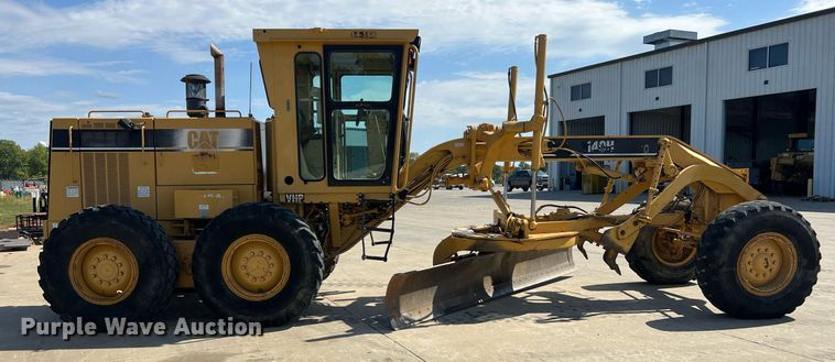 image for item NA9245 2002 Caterpillar 140H motor grader