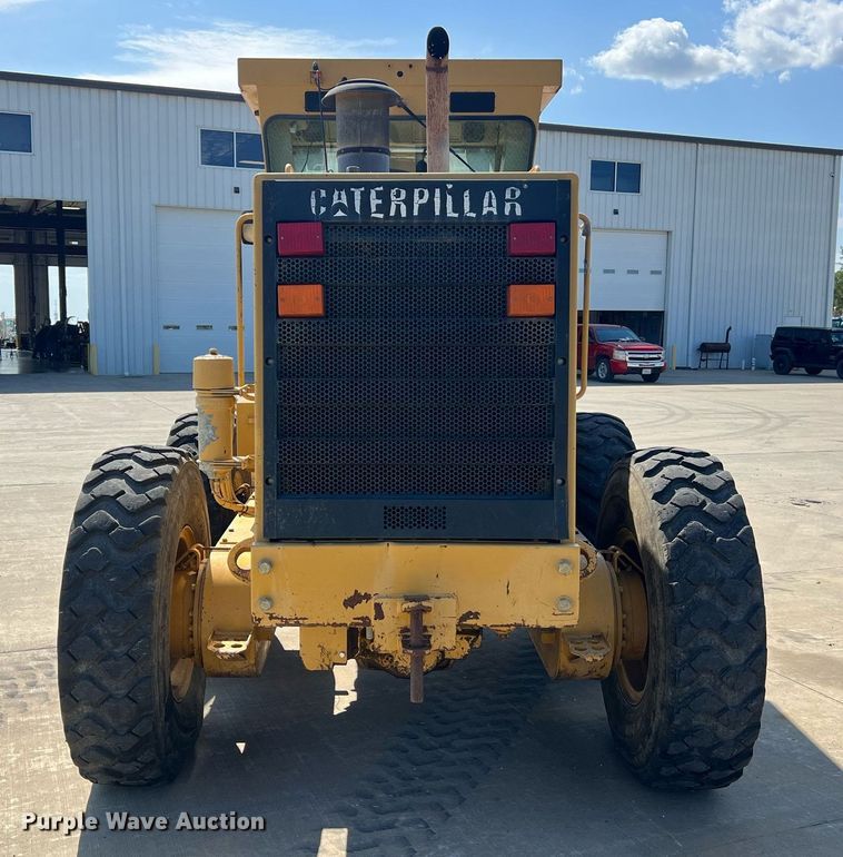 image for item NA9245 2002 Caterpillar 140H motor grader