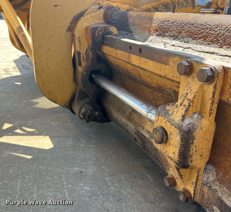 image for item NA9245 2002 Caterpillar 140H motor grader