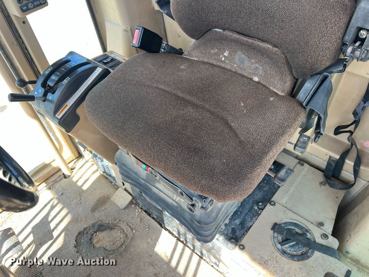 image for item NA9245 2002 Caterpillar 140H motor grader