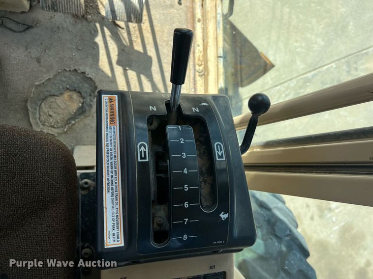 image for item NA9245 2002 Caterpillar 140H motor grader