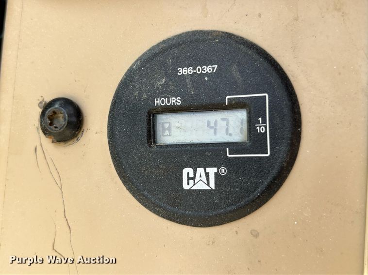 image for item NA9245 2002 Caterpillar 140H motor grader