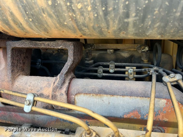 image for item NA9245 2002 Caterpillar 140H motor grader