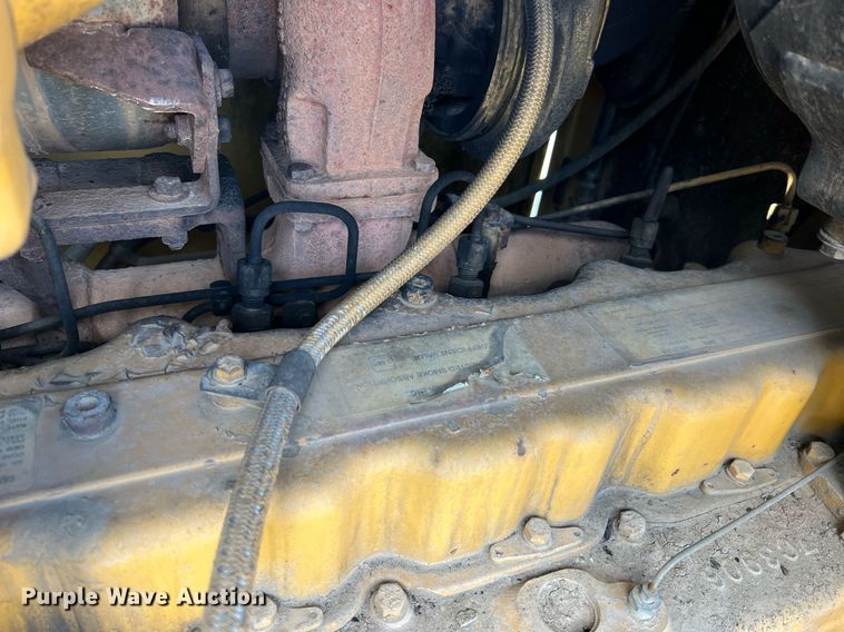 image for item NA9245 2002 Caterpillar 140H motor grader