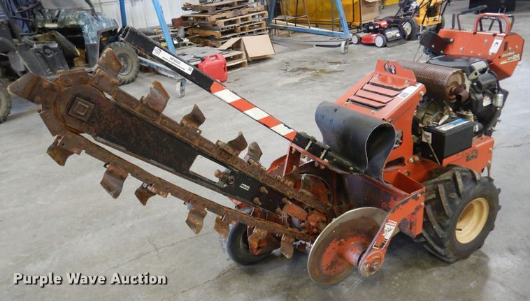 image for item NF9263 2011 Ditch Witch RT24  trencher
