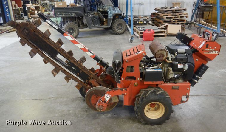 image for item NF9263 2011 Ditch Witch RT24  trencher