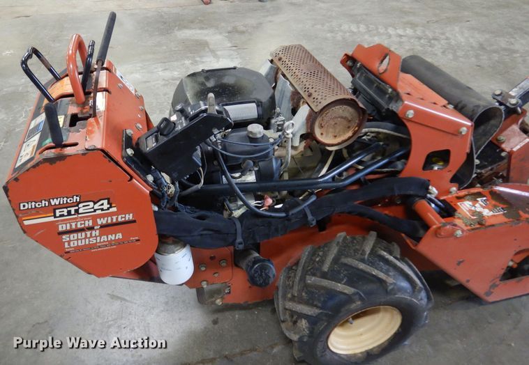 image for item NF9263 2011 Ditch Witch RT24  trencher