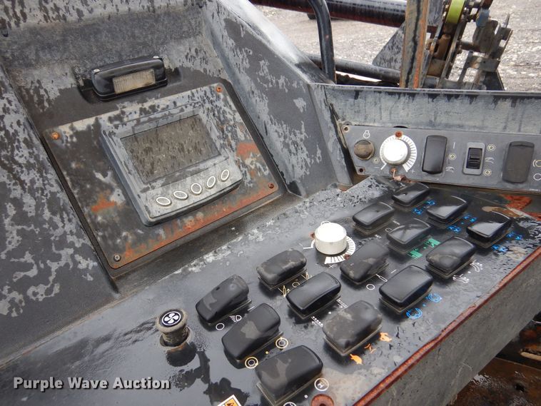 image for item NF9266 2013 Ditch Witch AT30  directional boring unit