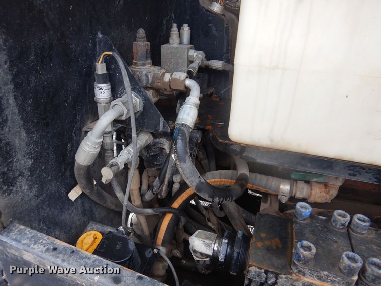 image for item NF9266 2013 Ditch Witch AT30  directional boring unit