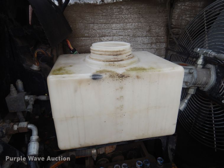 image for item NF9266 2013 Ditch Witch AT30  directional boring unit