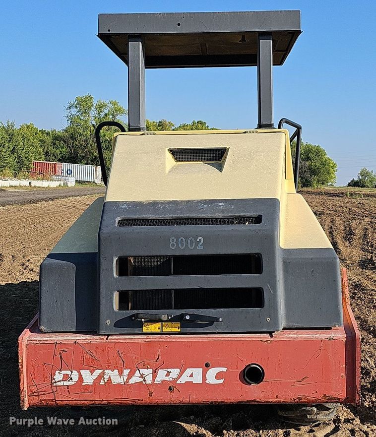 image for item NJ9808 2007 Dynapac CA152PD  single drum roller