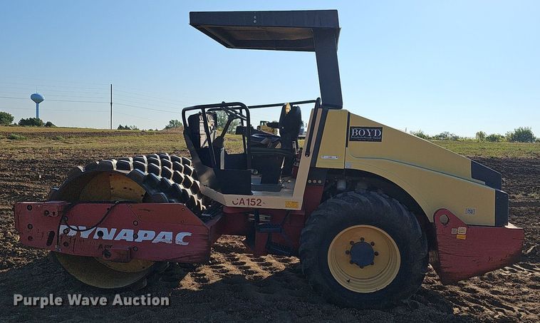 image for item NJ9808 2007 Dynapac CA152PD  single drum roller