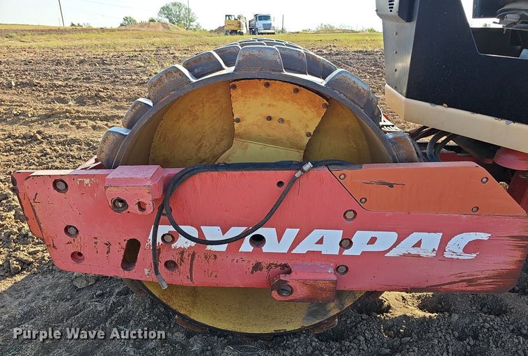 image for item NJ9808 2007 Dynapac CA152PD  single drum roller