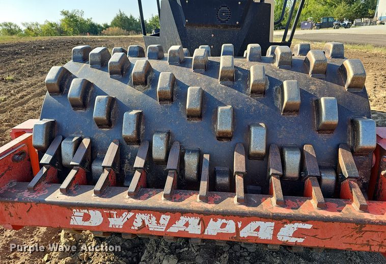 image for item NJ9808 2007 Dynapac CA152PD  single drum roller