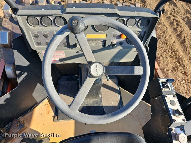 image for item NJ9808 2007 Dynapac CA152PD  single drum roller