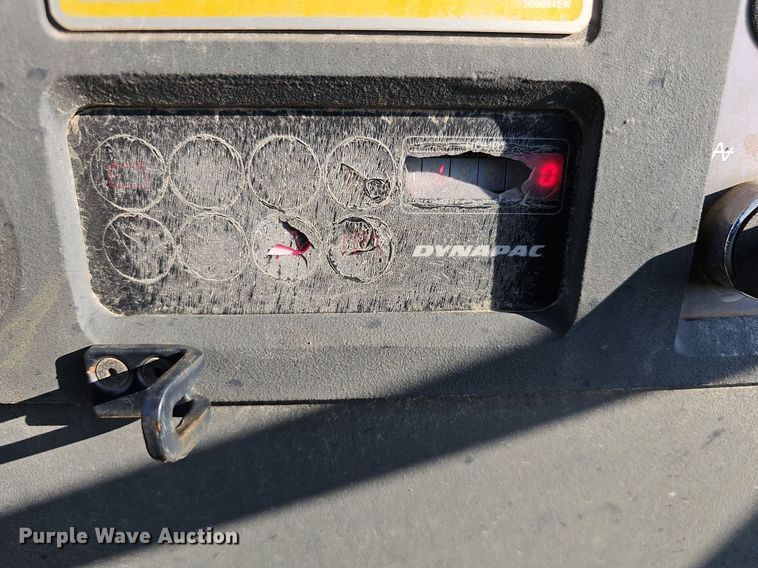 image for item NJ9808 2007 Dynapac CA152PD  single drum roller