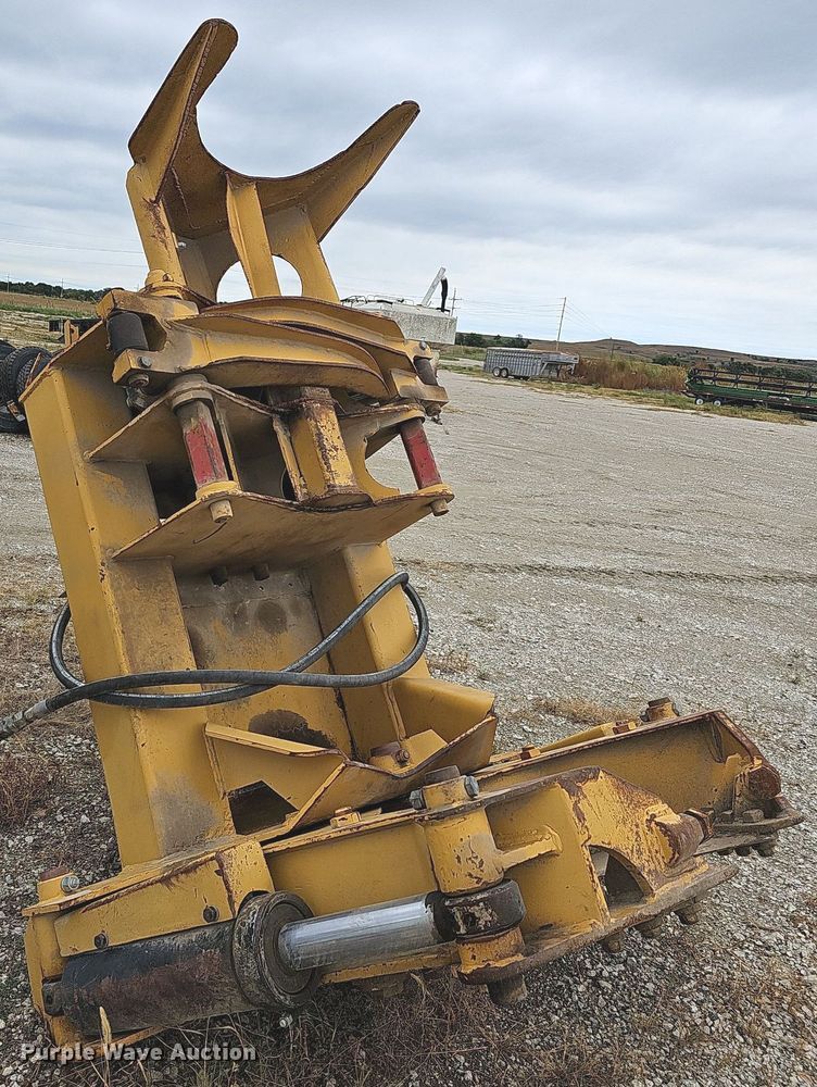 image for item NJ9815 Excavator tree shear