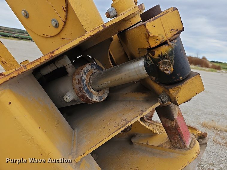 image for item NJ9815 Excavator tree shear