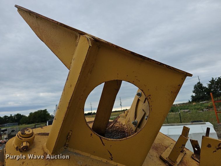 image for item NJ9815 Excavator tree shear