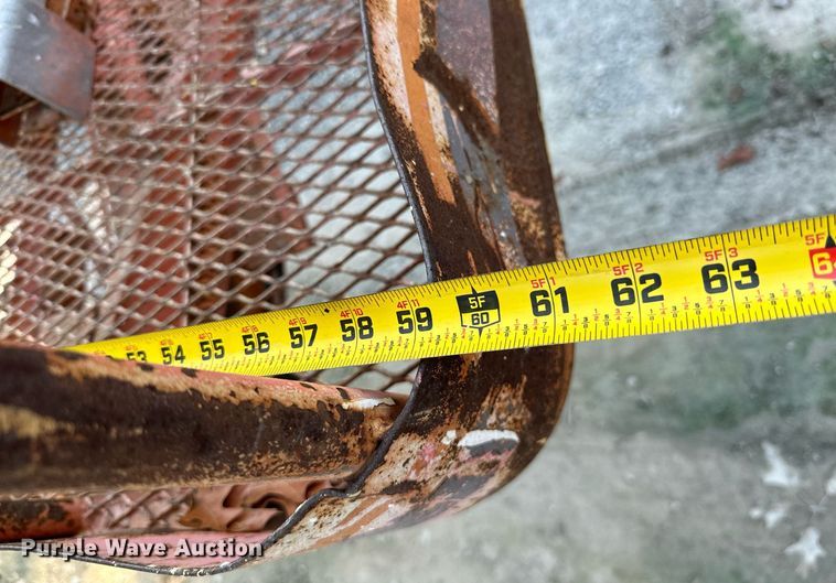 image for item NO9250 1990 JLG 40HA  boom lift