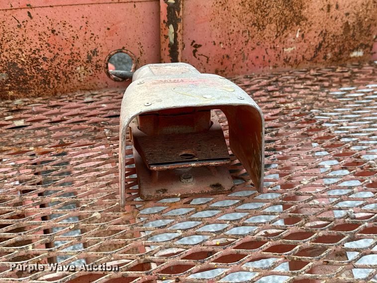 image for item NO9250 1990 JLG 40HA  boom lift