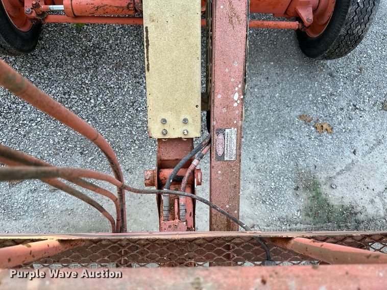 image for item NO9250 1990 JLG 40HA  boom lift