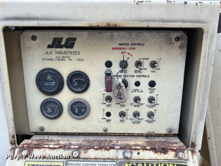 image for item NO9250 1990 JLG 40HA  boom lift