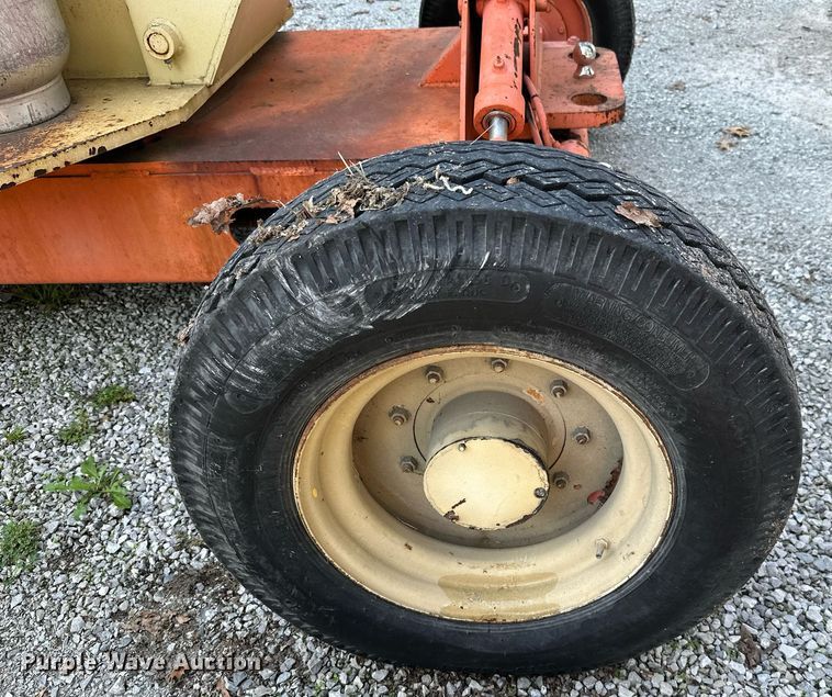 image for item NO9250 1990 JLG 40HA  boom lift