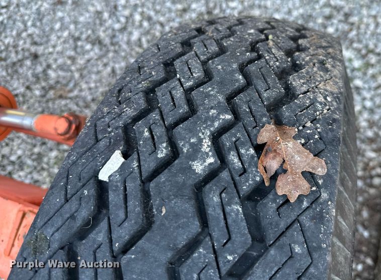 image for item NO9250 1990 JLG 40HA  boom lift