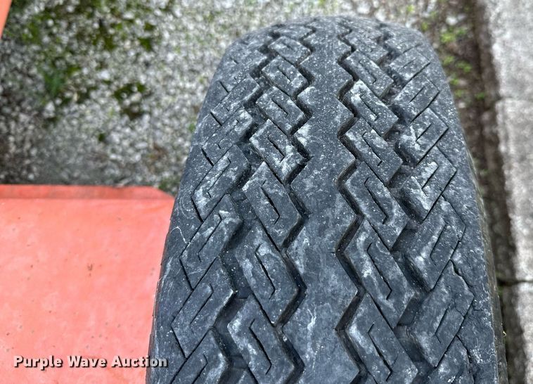 image for item NO9250 1990 JLG 40HA  boom lift