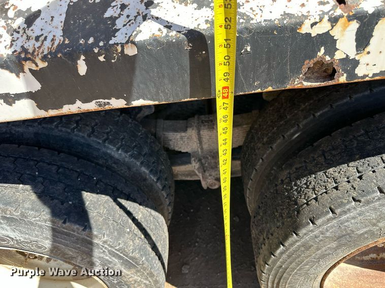 image for item NP9644 1983 Ford LN800  dump truck