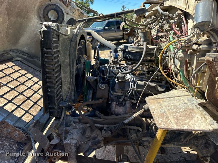 image for item NP9644 1983 Ford LN800  dump truck