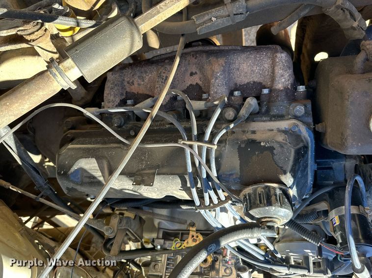 image for item NP9644 1983 Ford LN800  dump truck