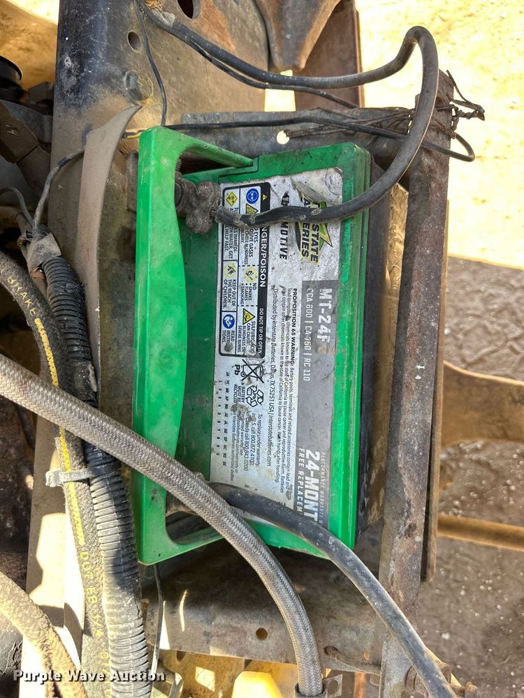 image for item NP9644 1983 Ford LN800  dump truck