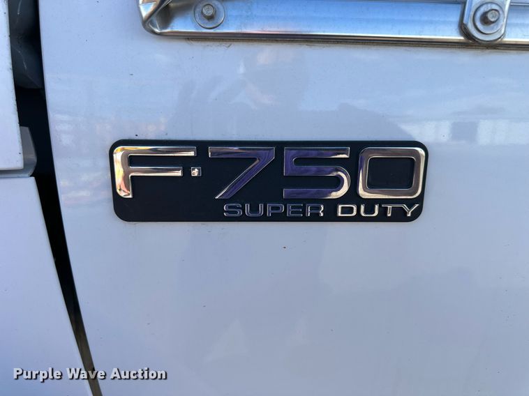image for item NP9659 2006 Ford F750 Super Duty  bucket truck