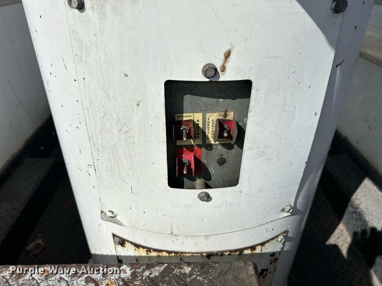 image for item NP9659 2006 Ford F750 Super Duty  bucket truck