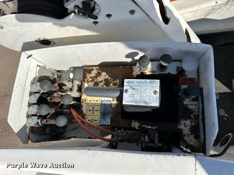 image for item NP9659 2006 Ford F750 Super Duty  bucket truck