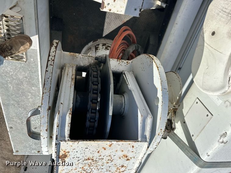 image for item NP9659 2006 Ford F750 Super Duty  bucket truck