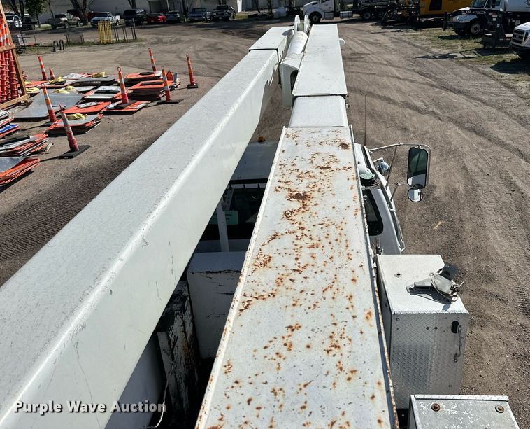 image for item NP9659 2006 Ford F750 Super Duty  bucket truck