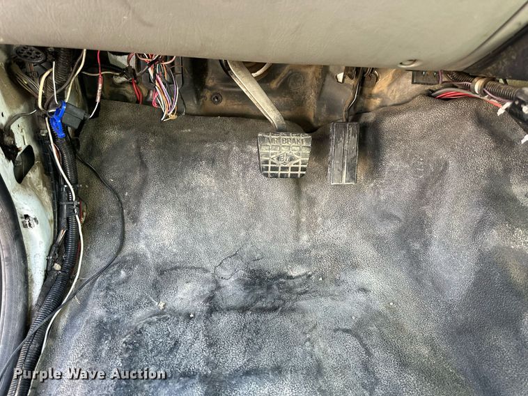 image for item NP9659 2006 Ford F750 Super Duty  bucket truck