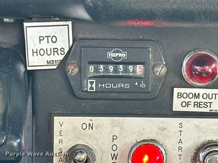 image for item NP9659 2006 Ford F750 Super Duty  bucket truck