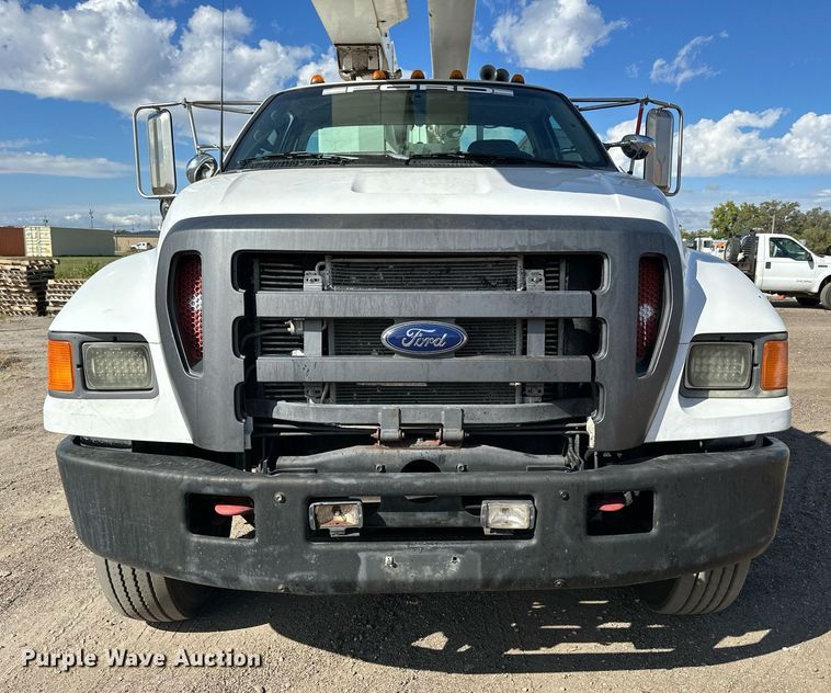 image for item NP9659 2006 Ford F750 Super Duty  bucket truck