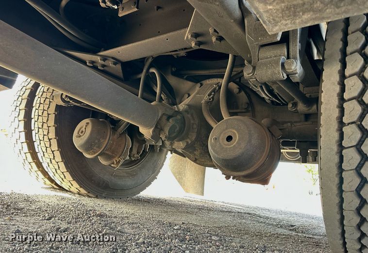 image for item NP9659 2006 Ford F750 Super Duty  bucket truck